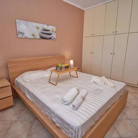 Appartamento Lazareto Seaview - High Speed Wifi Alykes Potamou